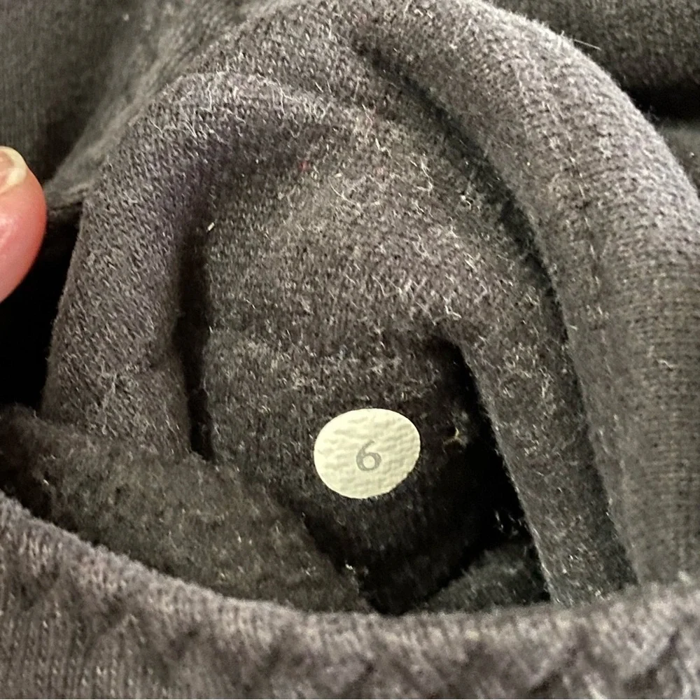 LULULEMON / Black Scuba Jacket Size 6